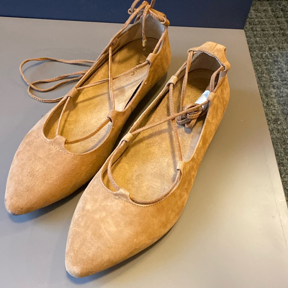 Vionics Lucinda Tan Suede Size 9